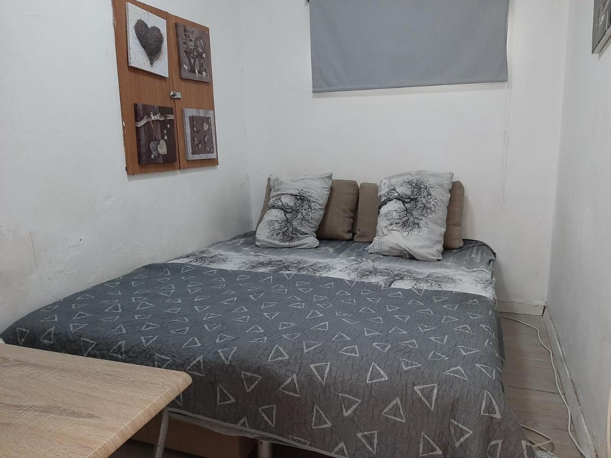 The Surfer'S Beach House Tel Aviv Ngoại thất bức ảnh