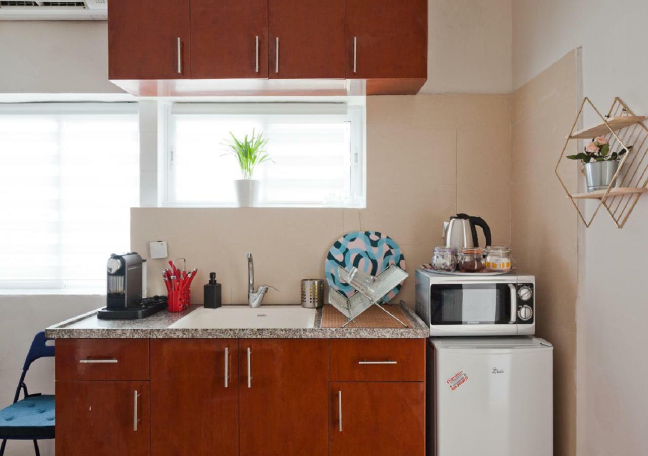 The Surfer'S Beach House Tel Aviv Ngoại thất bức ảnh
