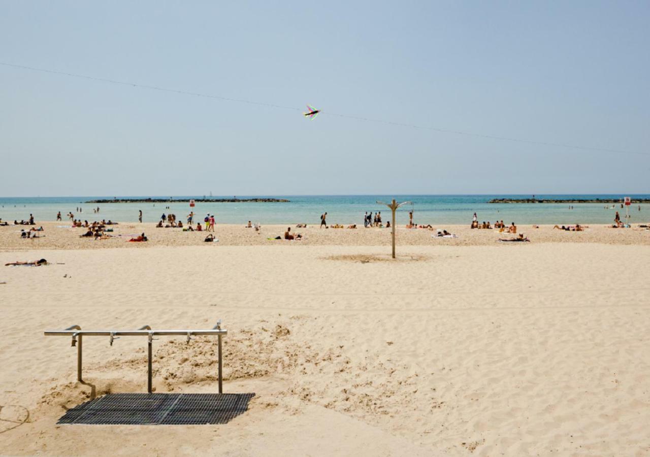 The Surfer'S Beach House Tel Aviv Ngoại thất bức ảnh
